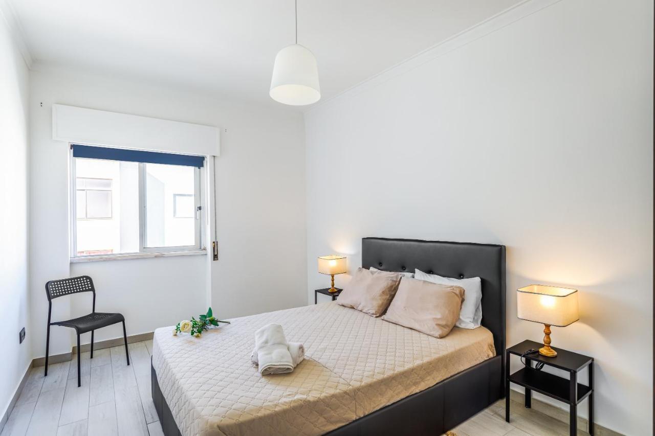 Sleeptubal Moderne Accommodatie Alhos Vedros Buitenkant foto